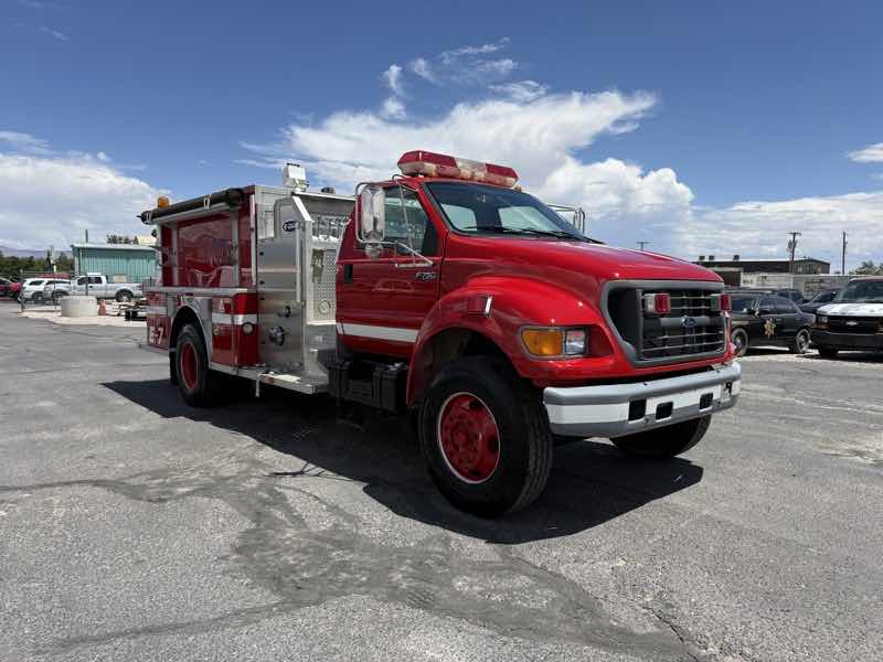2000 Ford F-750